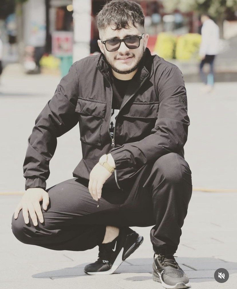  Genç şarkıcıya sahne çıkışı silahlı saldırı! Karnından ve göğsünden vuruldu - Resim: 3