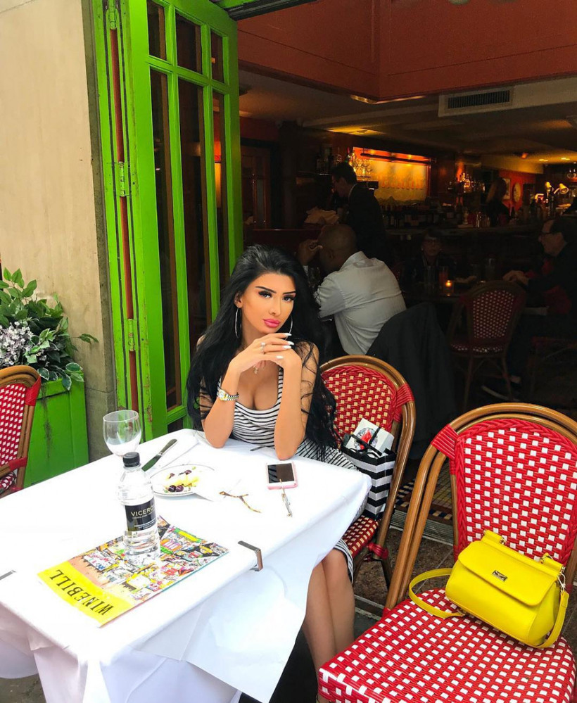 Barbie gibi Azerbaycanlı pilot model sosyal medyayı salladı - Resim: 1